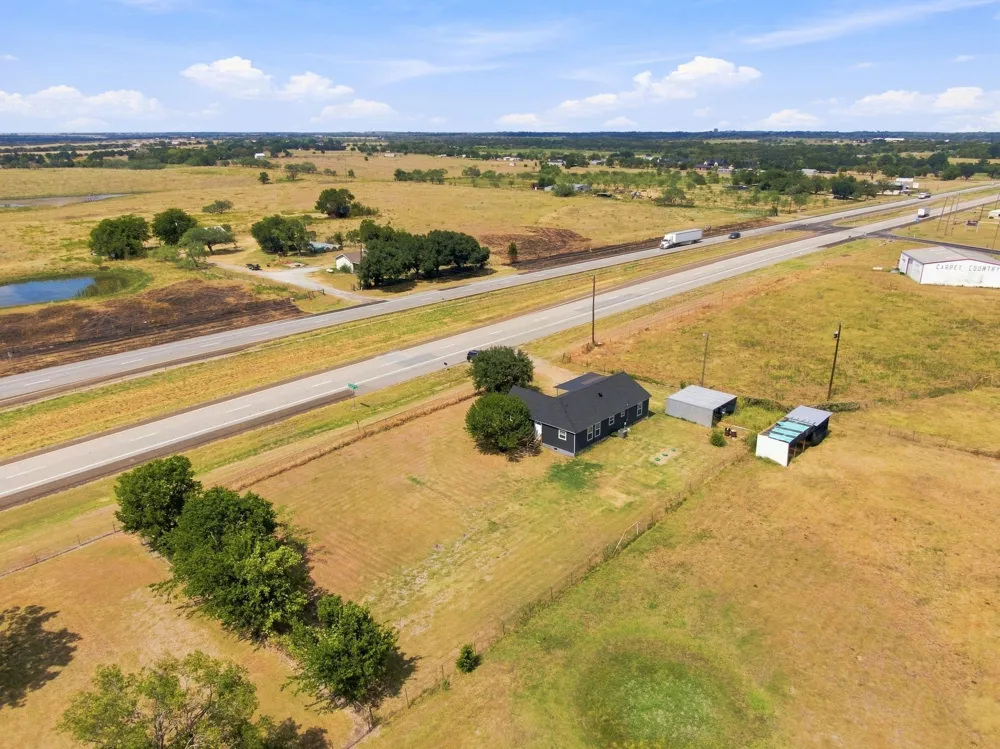 6575 W State Highway 31 Corsicana, TX 75110