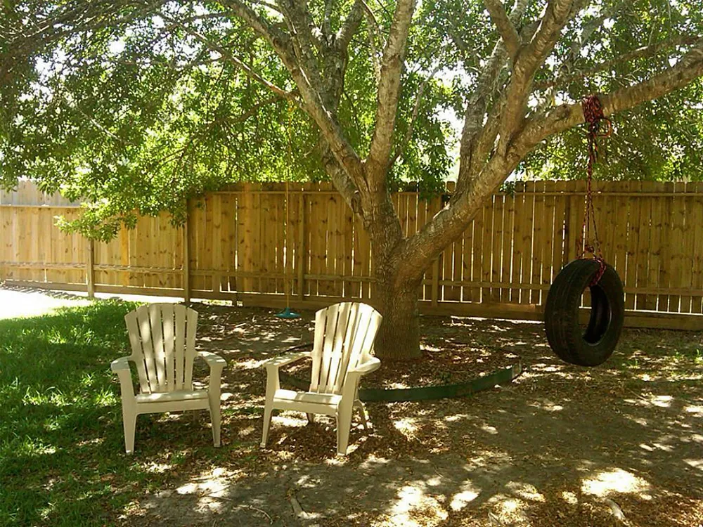 125 Sea Mist Drive League City, TX 77573
