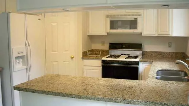 125 Sea Mist Drive League City, TX 77573