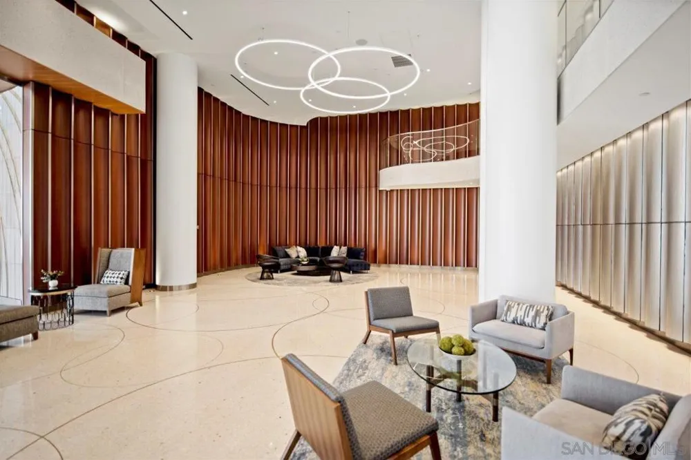888 W E Street #1801 San Diego, CA 92101