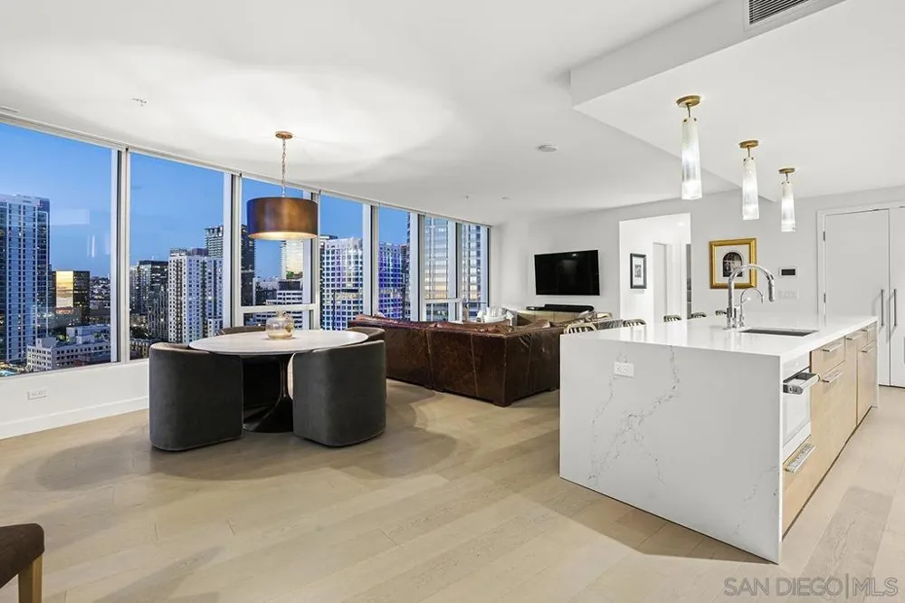 888 W E Street #1801 San Diego, CA 92101