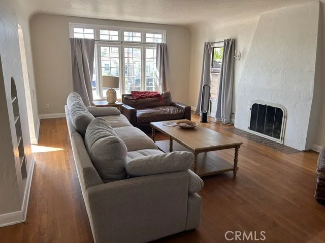209 Avenue E Redondo Beach, CA 90277