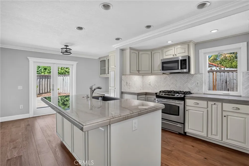 30045 Topsail Laguna Niguel, CA 92677