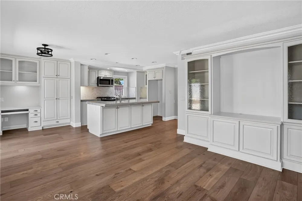 30045 Topsail Laguna Niguel, CA 92677