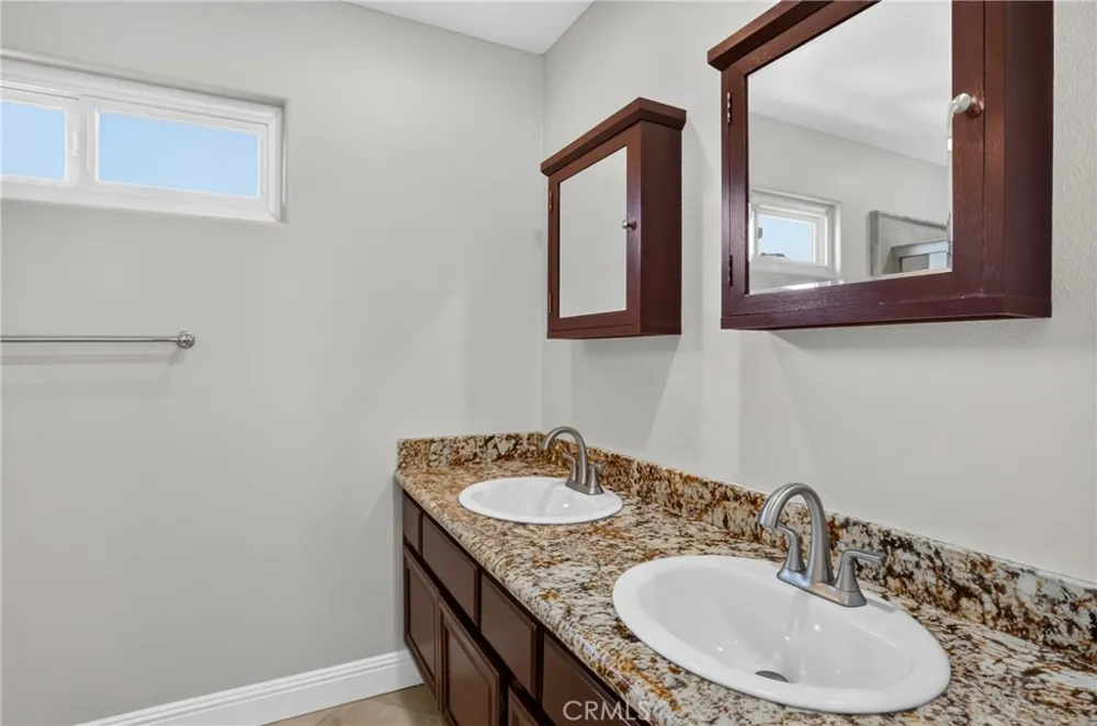 30045 Topsail Laguna Niguel, CA 92677
