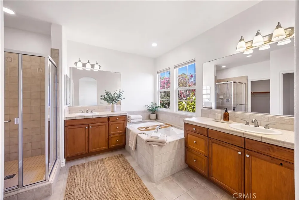 8 Coriander Irvine, CA 92603