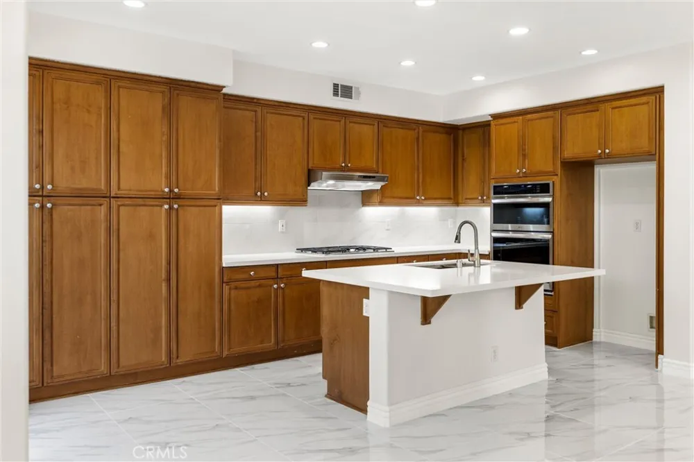 8 Coriander Irvine, CA 92603