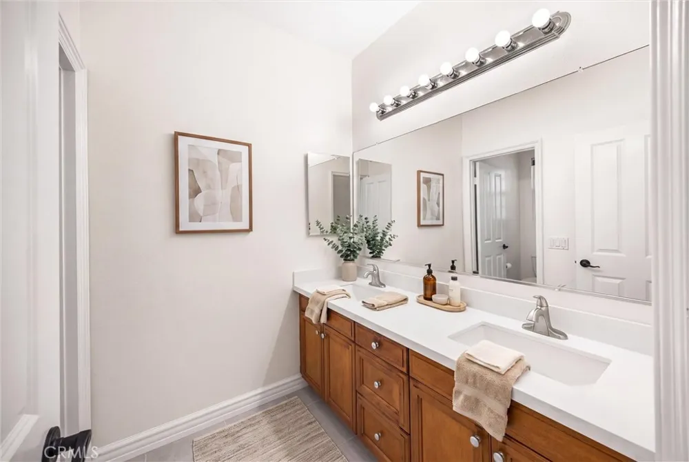 8 Coriander Irvine, CA 92603