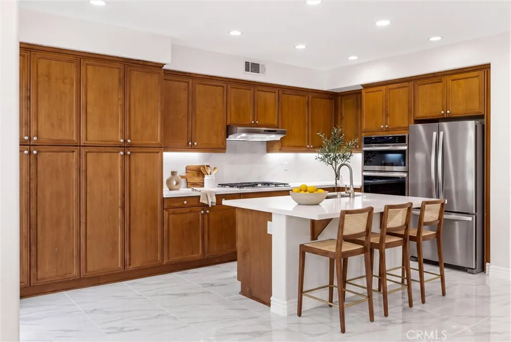 8 Coriander Irvine, CA 92603