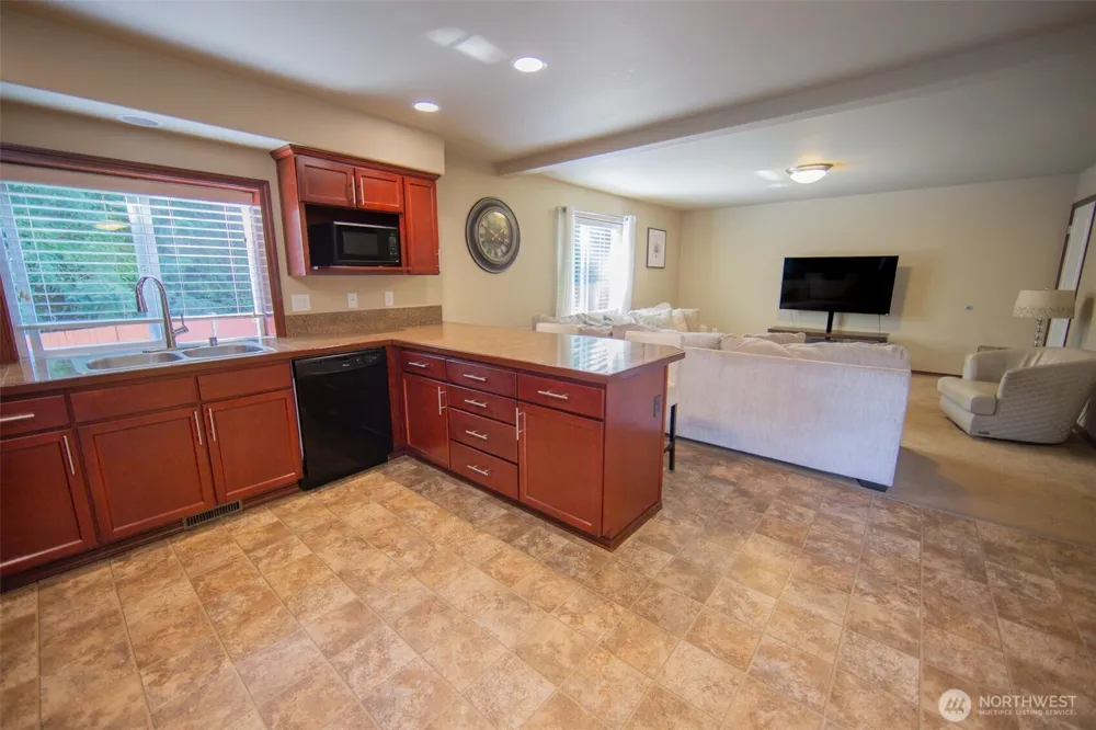 1827 Billie Court Ferndale, WA 98248