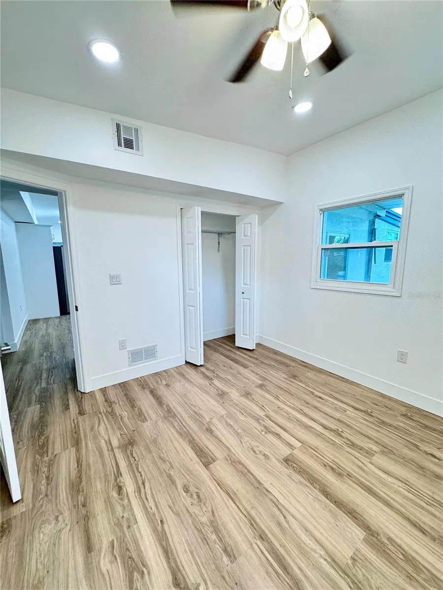 7913 TIDEWATER TRAIL Tampa, FL 33619