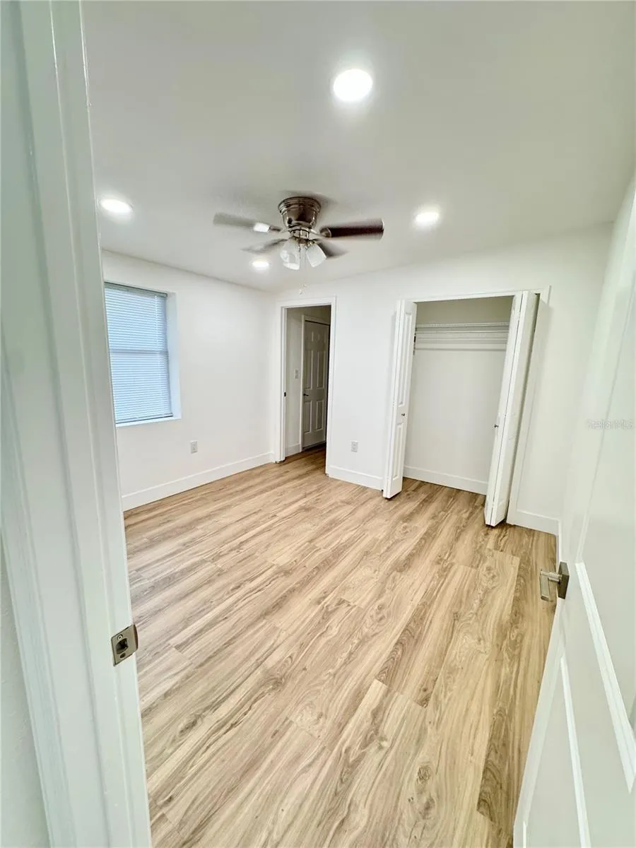 7913 TIDEWATER TRAIL Tampa, FL 33619
