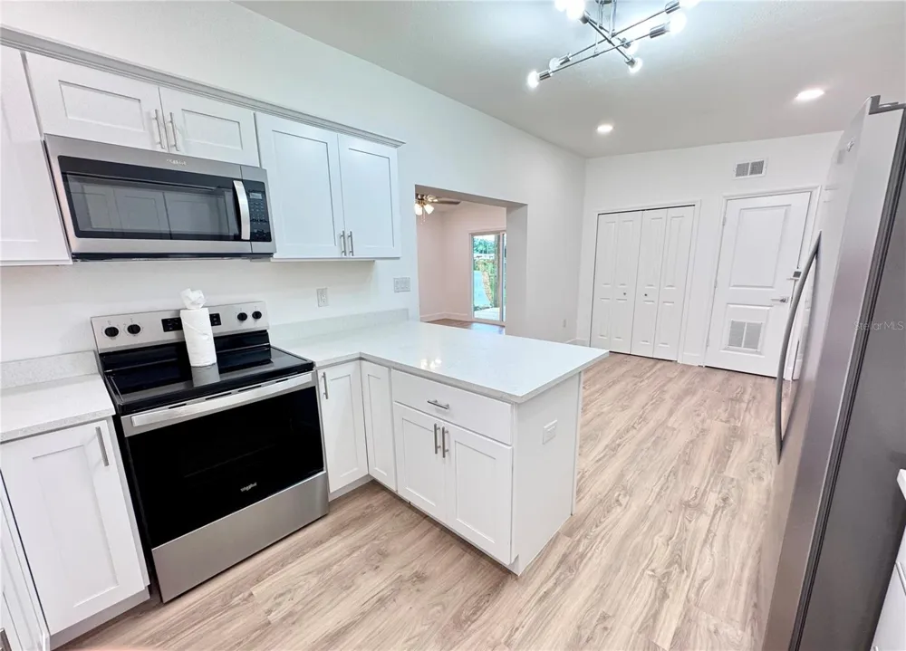 7913 TIDEWATER TRAIL Tampa, FL 33619