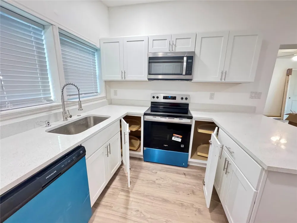 7913 TIDEWATER TRAIL Tampa, FL 33619