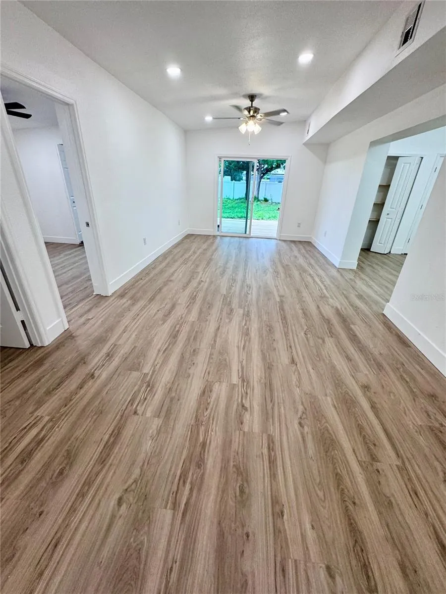 7913 TIDEWATER TRAIL Tampa, FL 33619