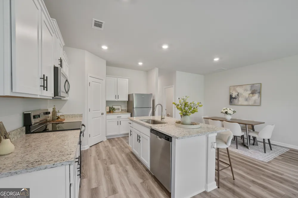 3952 Hidden River LN Oakwood, GA 30566