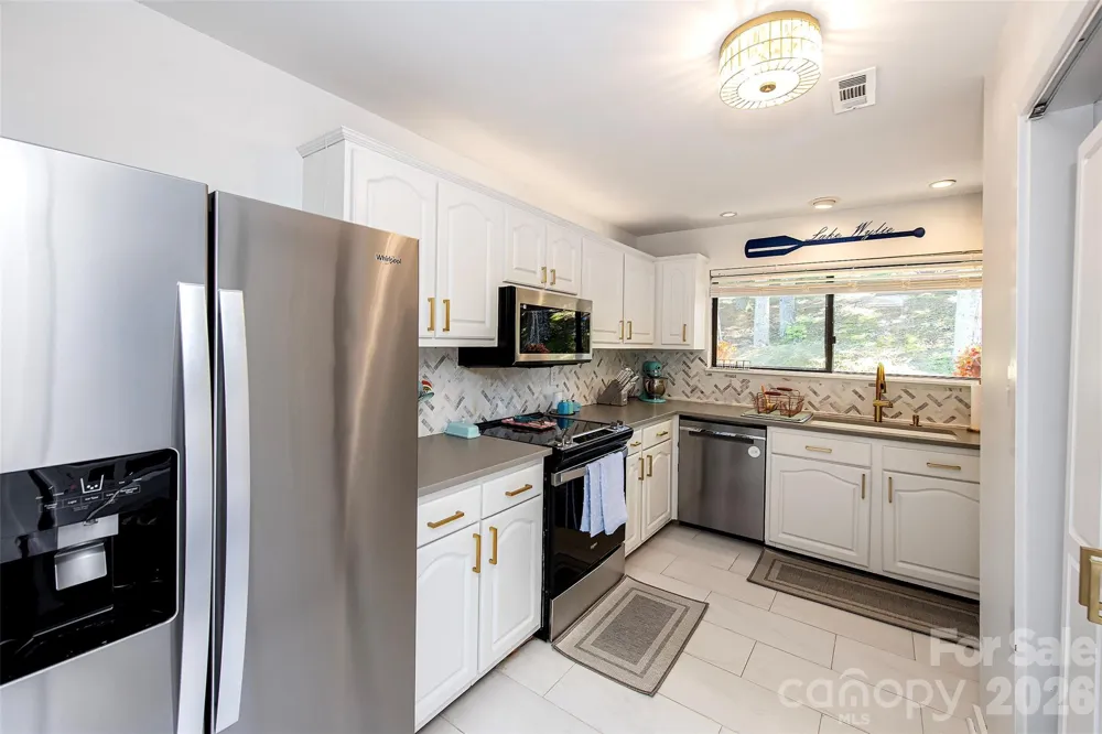 4132 Charlotte Highway #C Lake Wylie, SC 29710