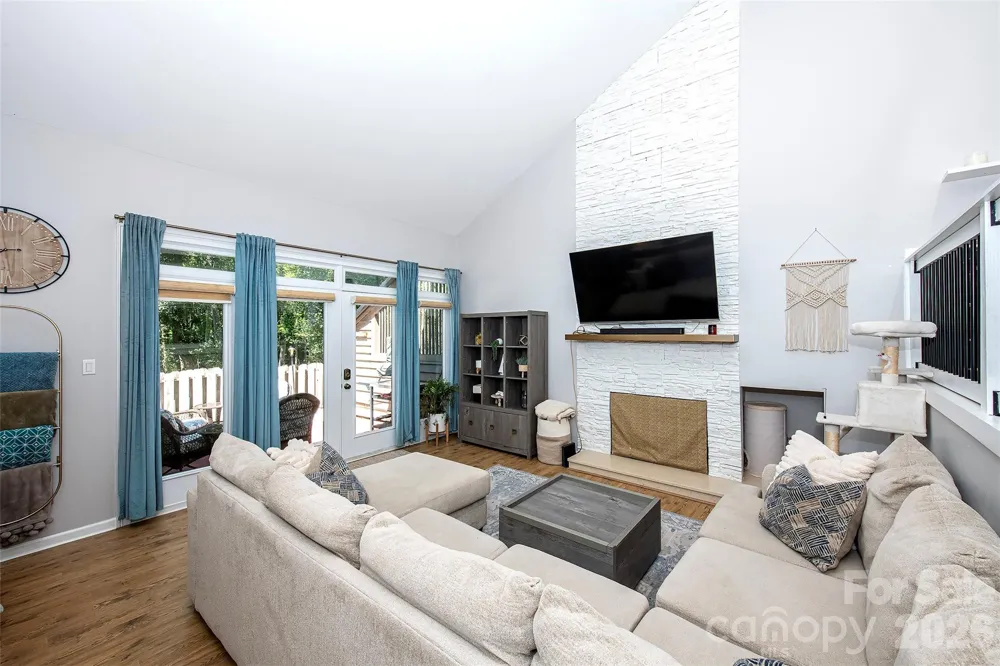 4132 Charlotte Highway #C Lake Wylie, SC 29710