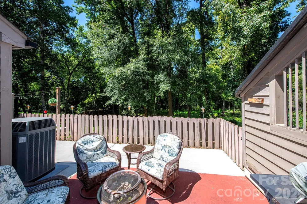 4132 Charlotte Highway #C Lake Wylie, SC 29710