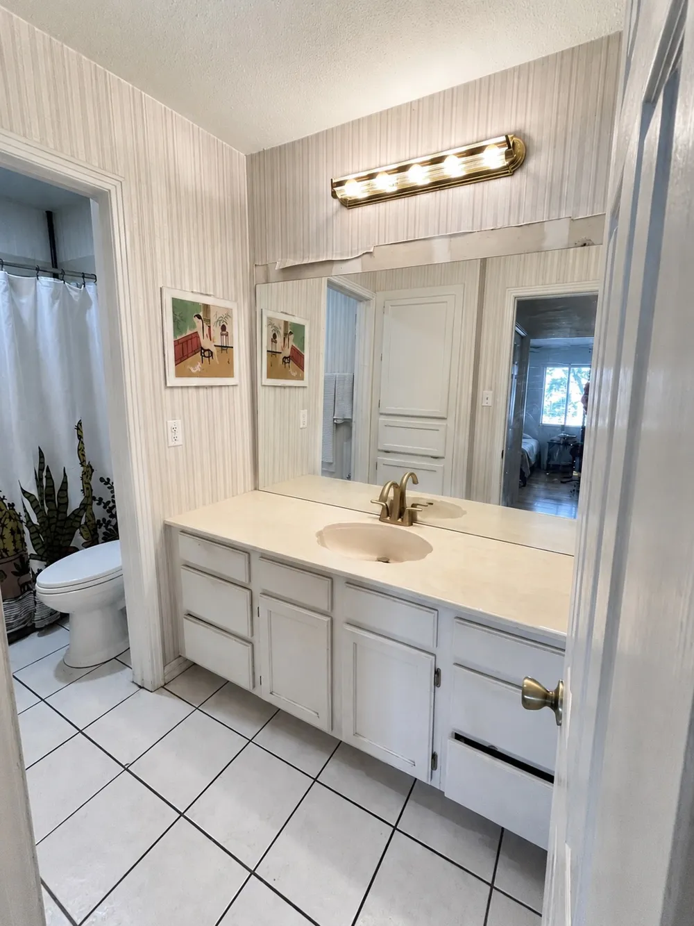 6810 Deatonhill Drive #217 Austin, TX 78745