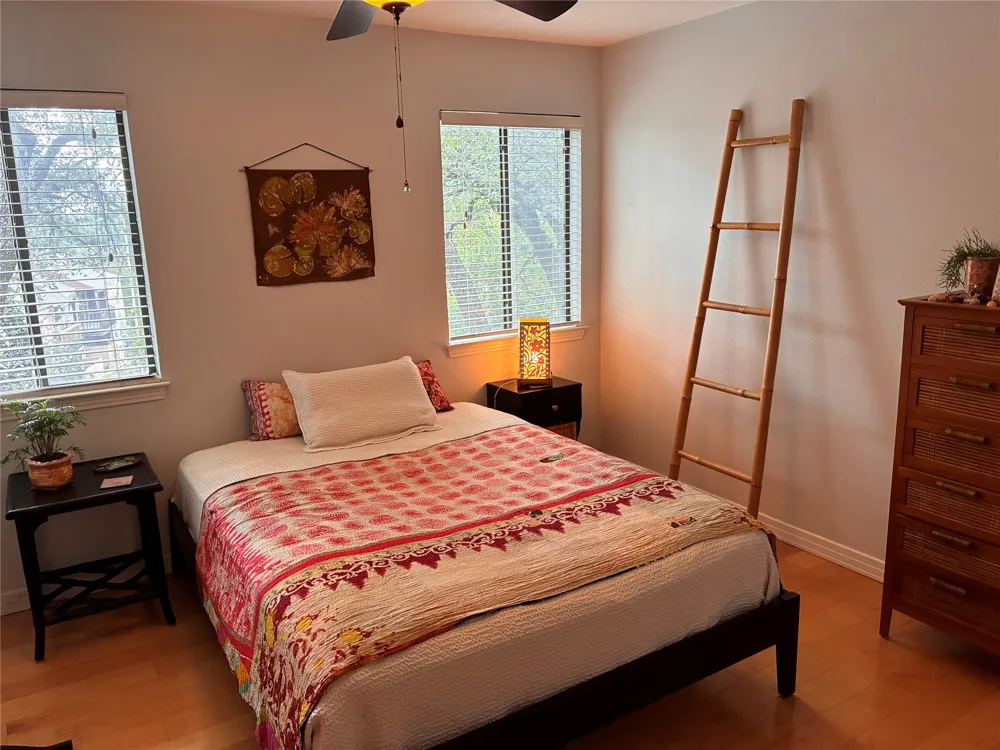 6810 Deatonhill Drive #217 Austin, TX 78745