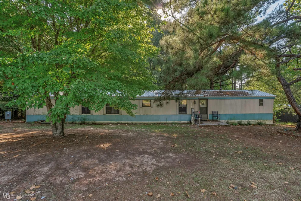 1201 Gray Lake Drive Haughton, LA 71067