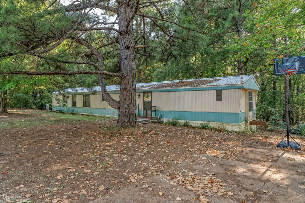 1201 Gray Lake Drive Haughton, LA 71067