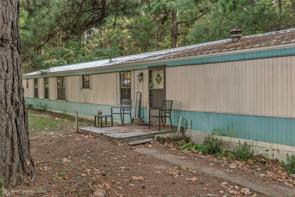 1201 Gray Lake Drive Haughton, LA 71067