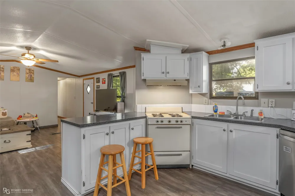 1201 Gray Lake Drive Haughton, LA 71067
