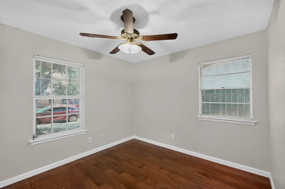 2441 Lakeshore Drive Grand Prairie, TX 75051