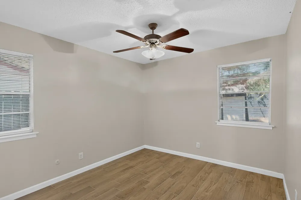 2441 Lakeshore Drive Grand Prairie, TX 75051