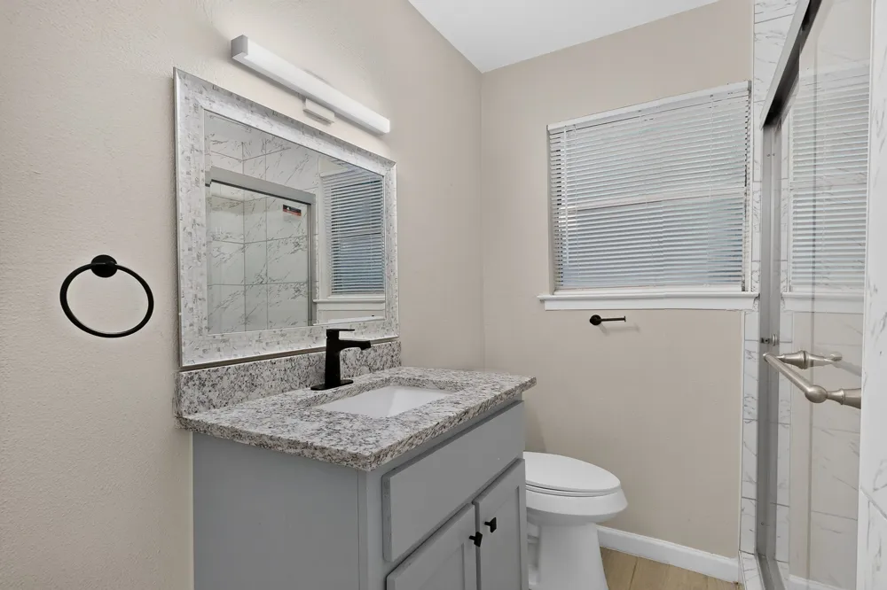 2441 Lakeshore Drive Grand Prairie, TX 75051