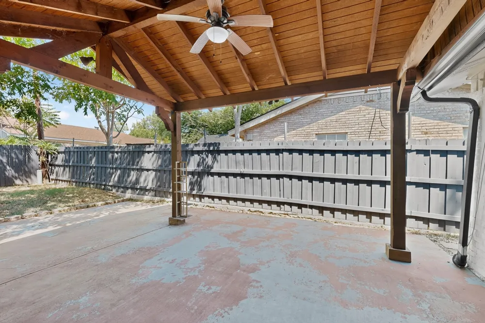 2441 Lakeshore Drive Grand Prairie, TX 75051