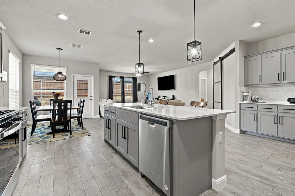 1129 Blackhorse Trail Fort Worth, TX 76247