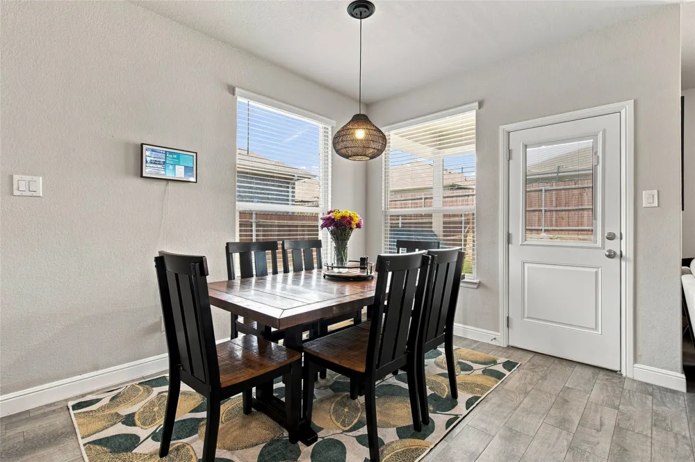 1129 Blackhorse Trail Fort Worth, TX 76247