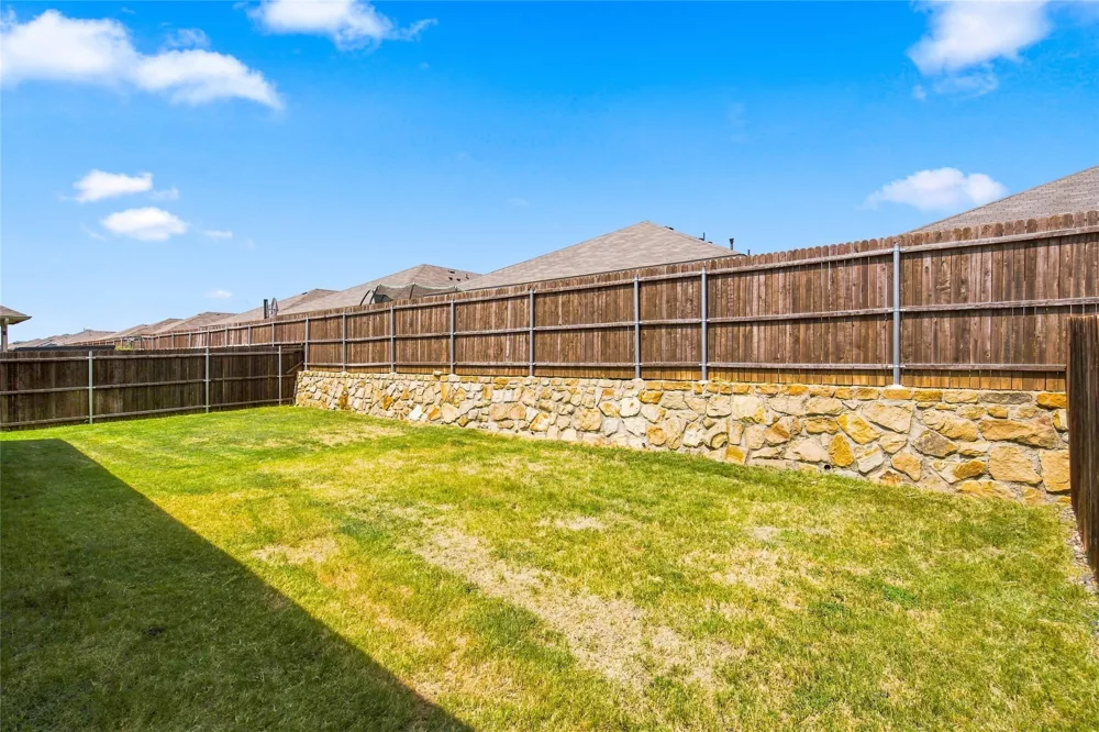 1129 Blackhorse Trail Fort Worth, TX 76247
