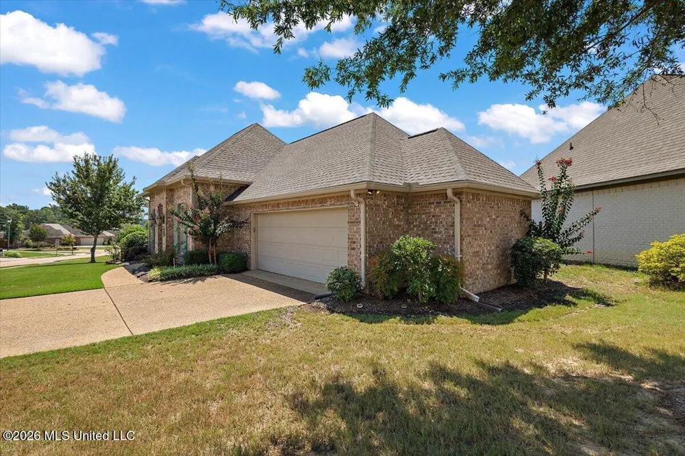 229 Grace Drive Flowood, MS 39232