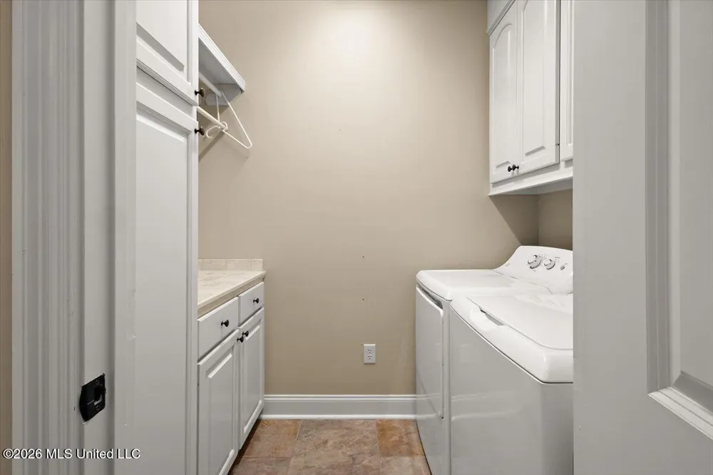229 Grace Drive Flowood, MS 39232