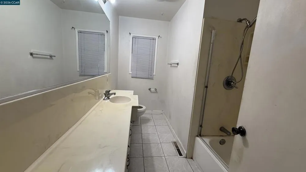 176 Sequoia Dr Pittsburg, CA 94565