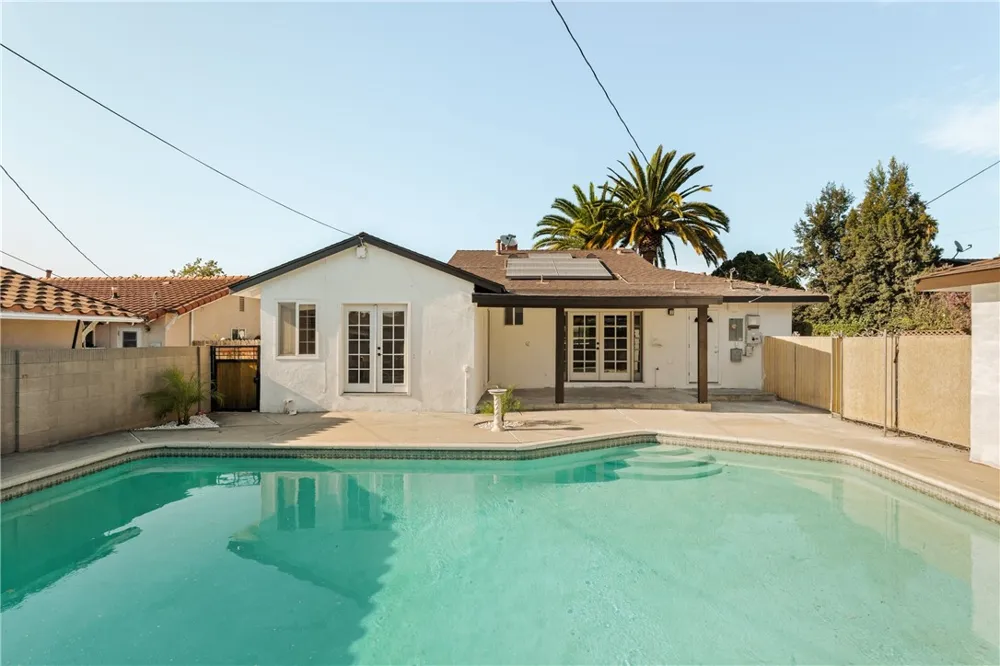436 Hoover Orange, CA 92867