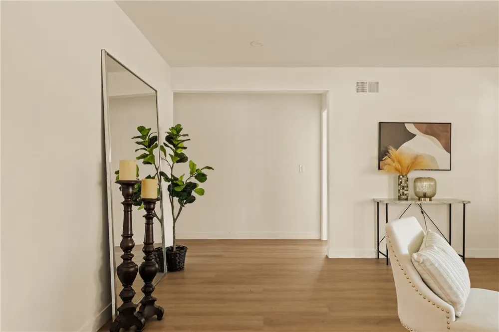 436 Hoover Orange, CA 92867