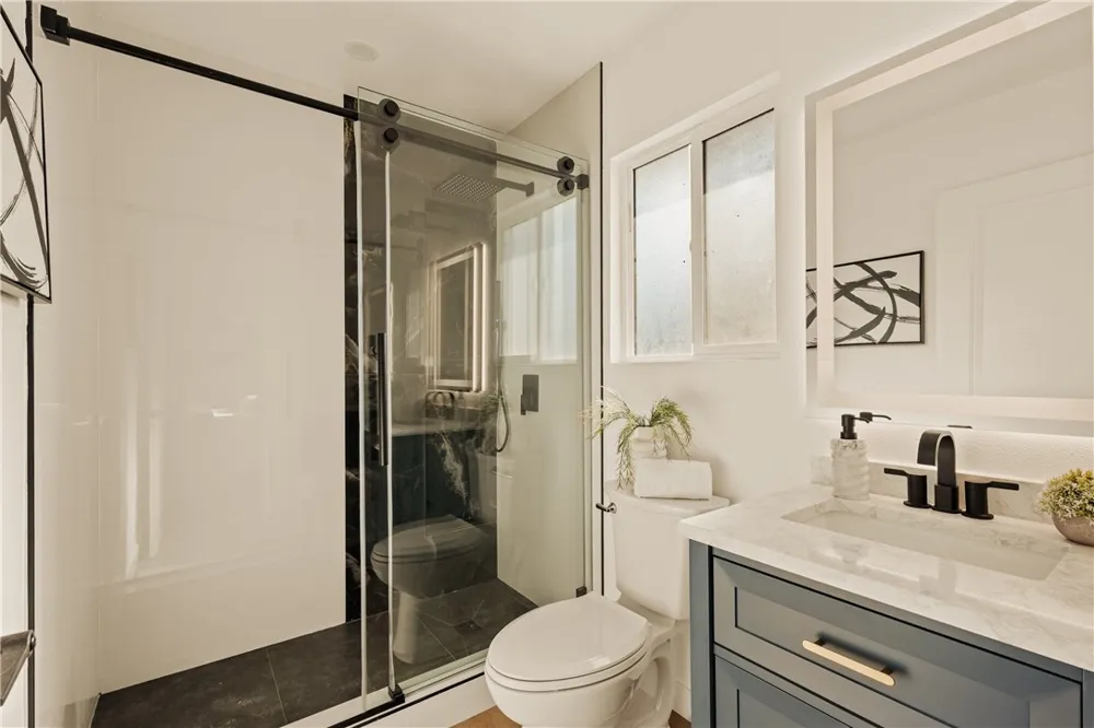 436 Hoover Orange, CA 92867