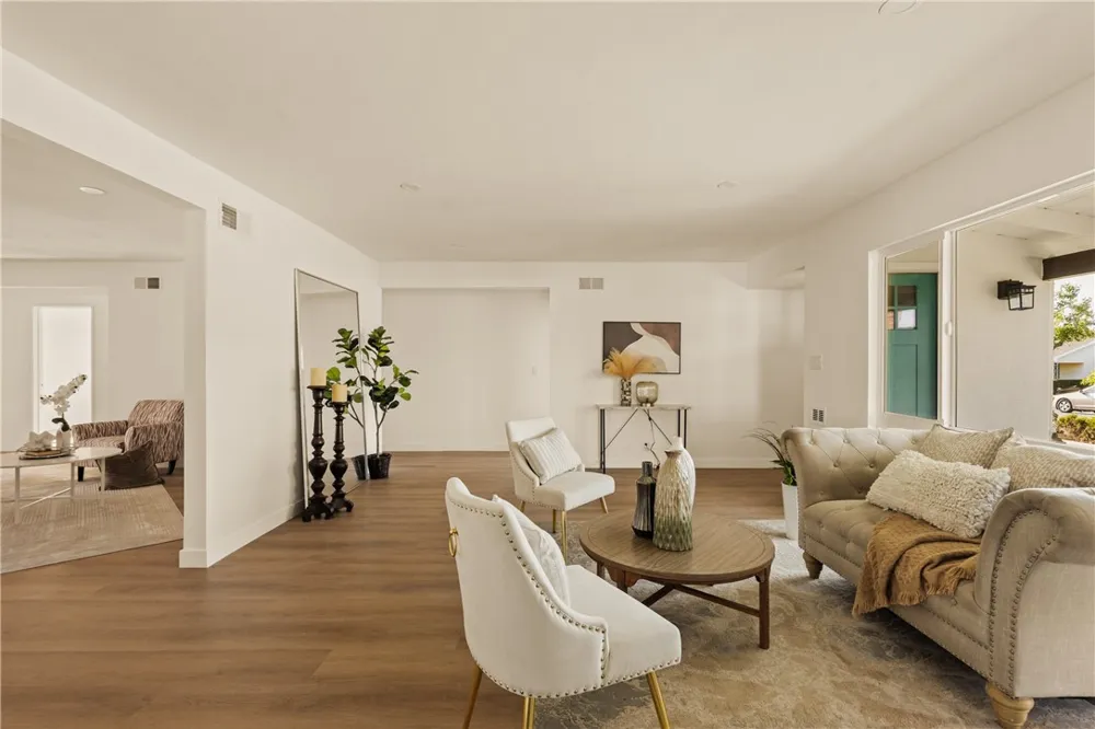 436 Hoover Orange, CA 92867