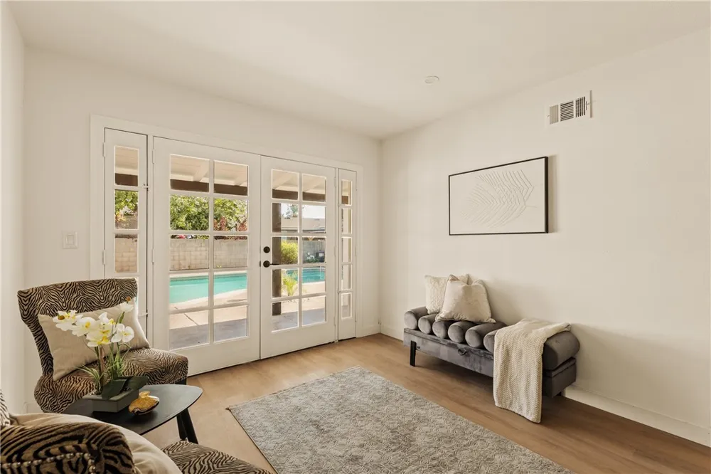 436 Hoover Orange, CA 92867