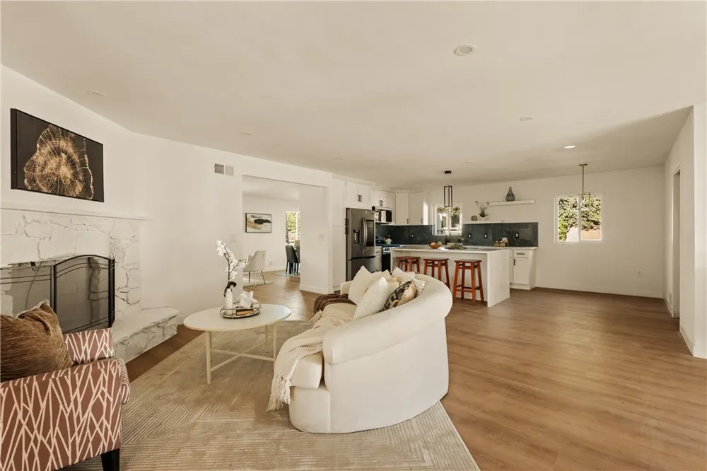 436 Hoover Orange, CA 92867