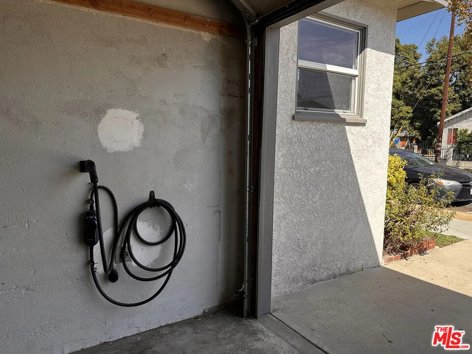 1160 Fries Avenue Wilmington, CA 90744