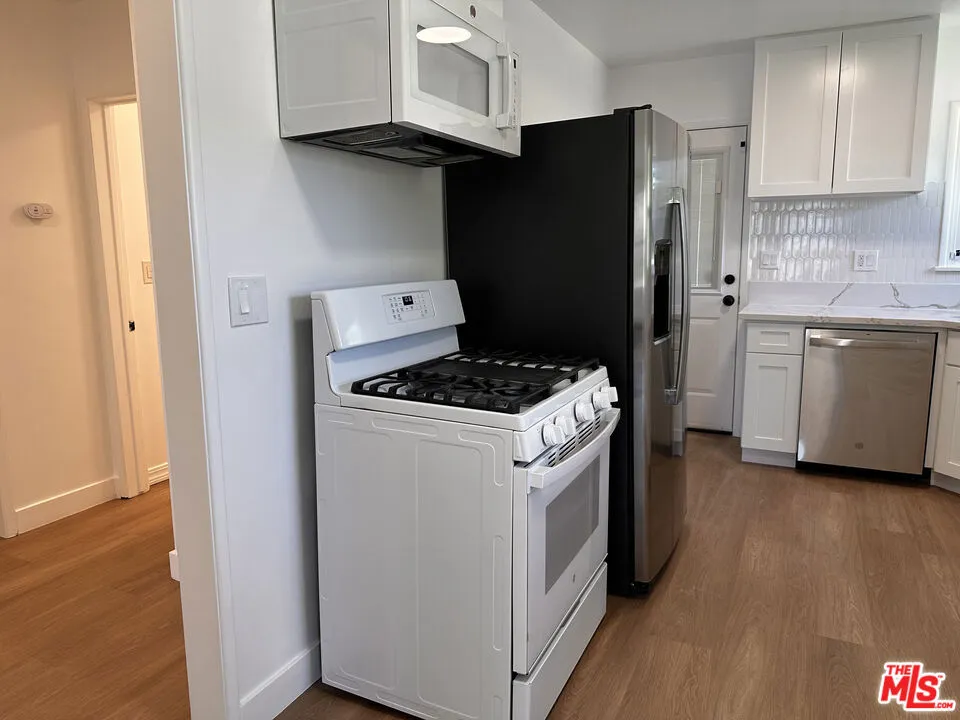 1160 Fries Avenue Wilmington, CA 90744