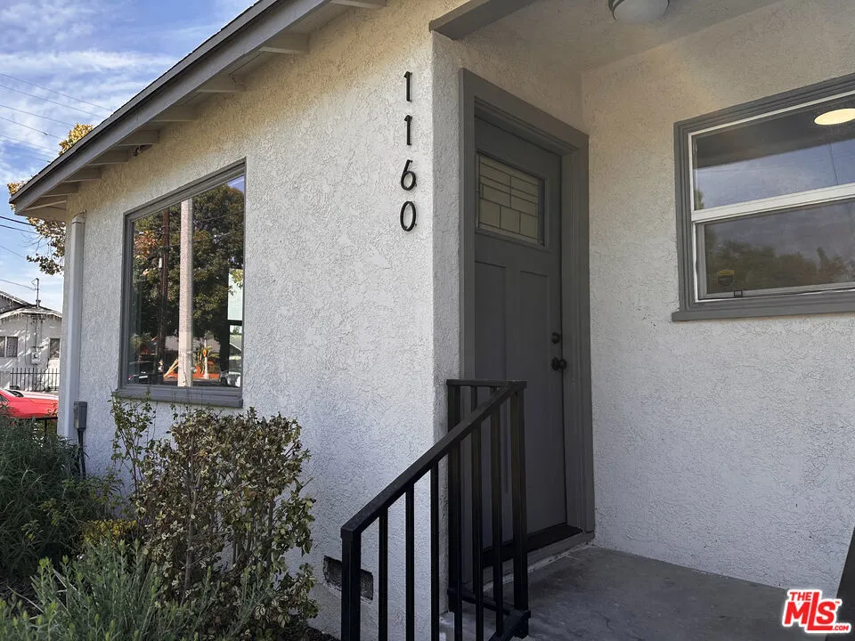 1160 Fries Avenue Wilmington, CA 90744