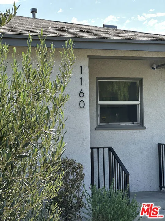 1160 Fries Avenue Wilmington, CA 90744