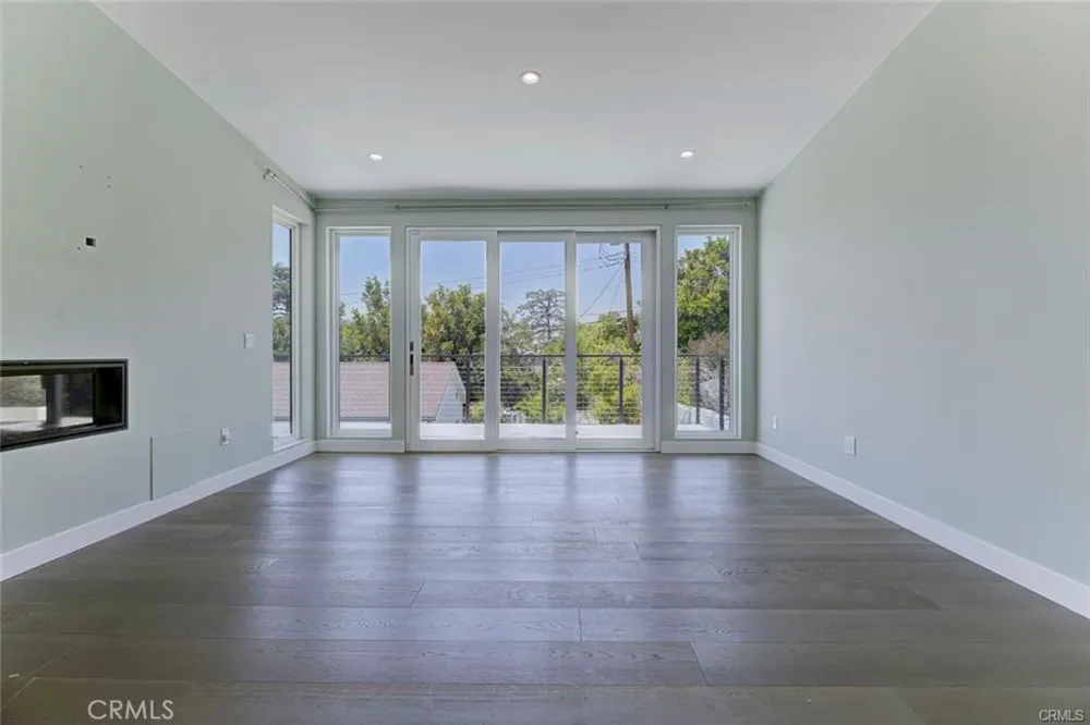 523 E Fairmount Burbank, CA 91501